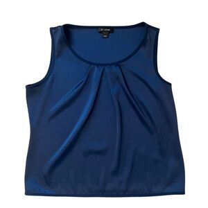 St. John’s Women’s Tank Top Size L